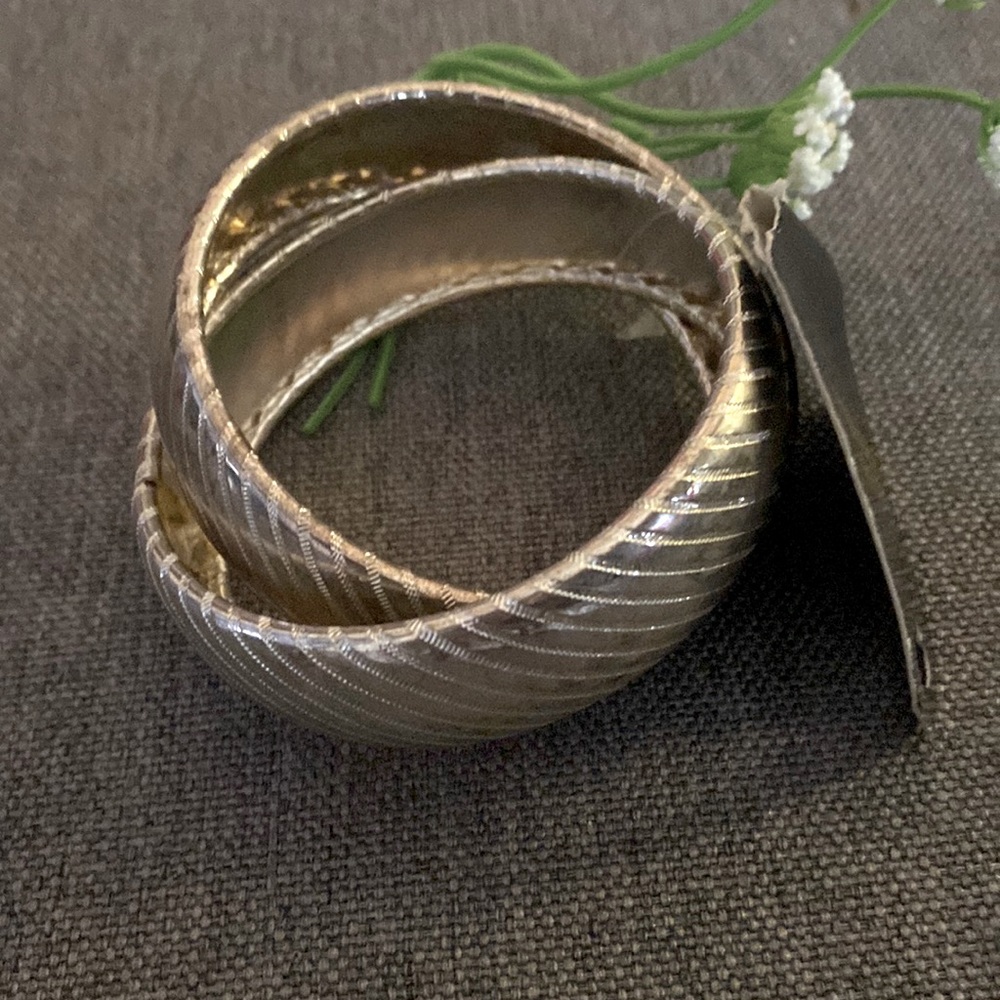 Silver bracelet set